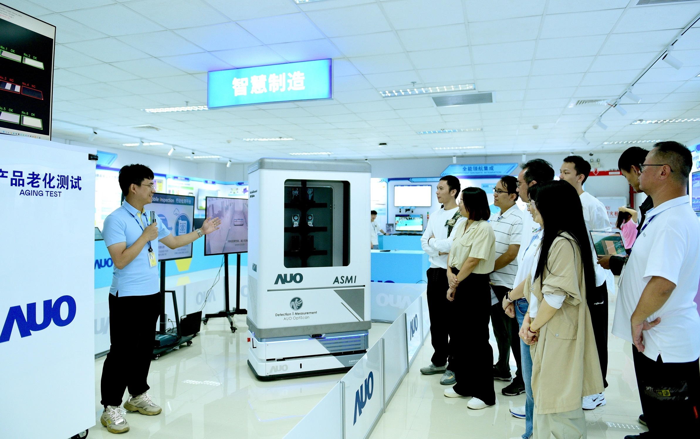 YY易游m6米乐厦门将5G+ABC技术串联生产管理全流程，打通研发、采购、生管、制程、设备、质量等产品全生命周期制造流程，完成数字化设计、智慧供应链、智能座舱、全流程设备管理、数据驱动优化、智慧在线检测、智慧品管等自适应生产模式升级